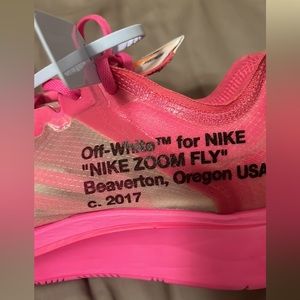 Nike x off white pink zoom fly